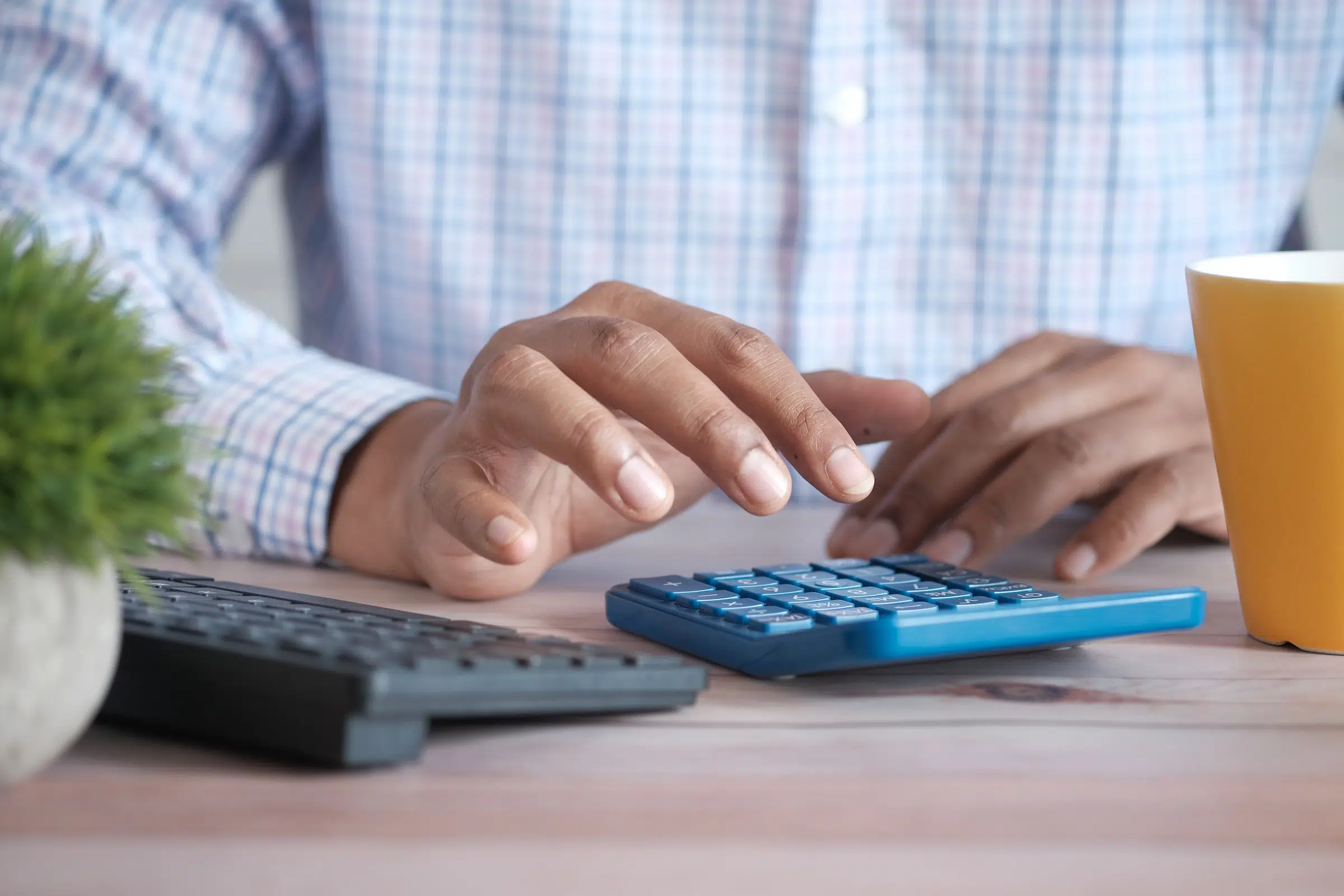 What is the Difference Between an Accountant and a Controller?