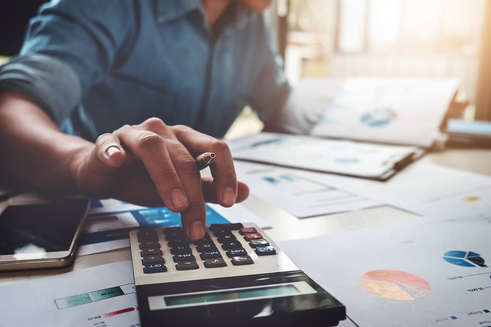 Finance vs. Accounting: What’s the Difference?