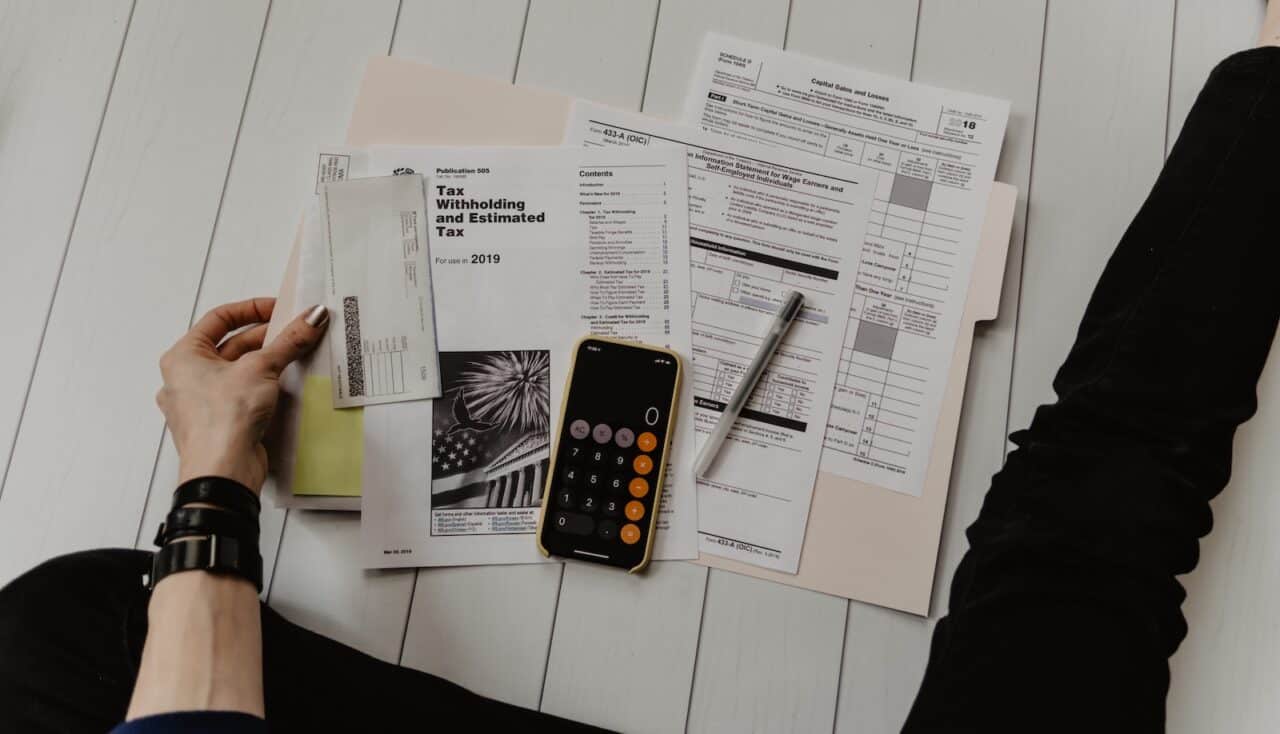 The Role of Outsourced Accounting in Scaling Your E-commerce Venture